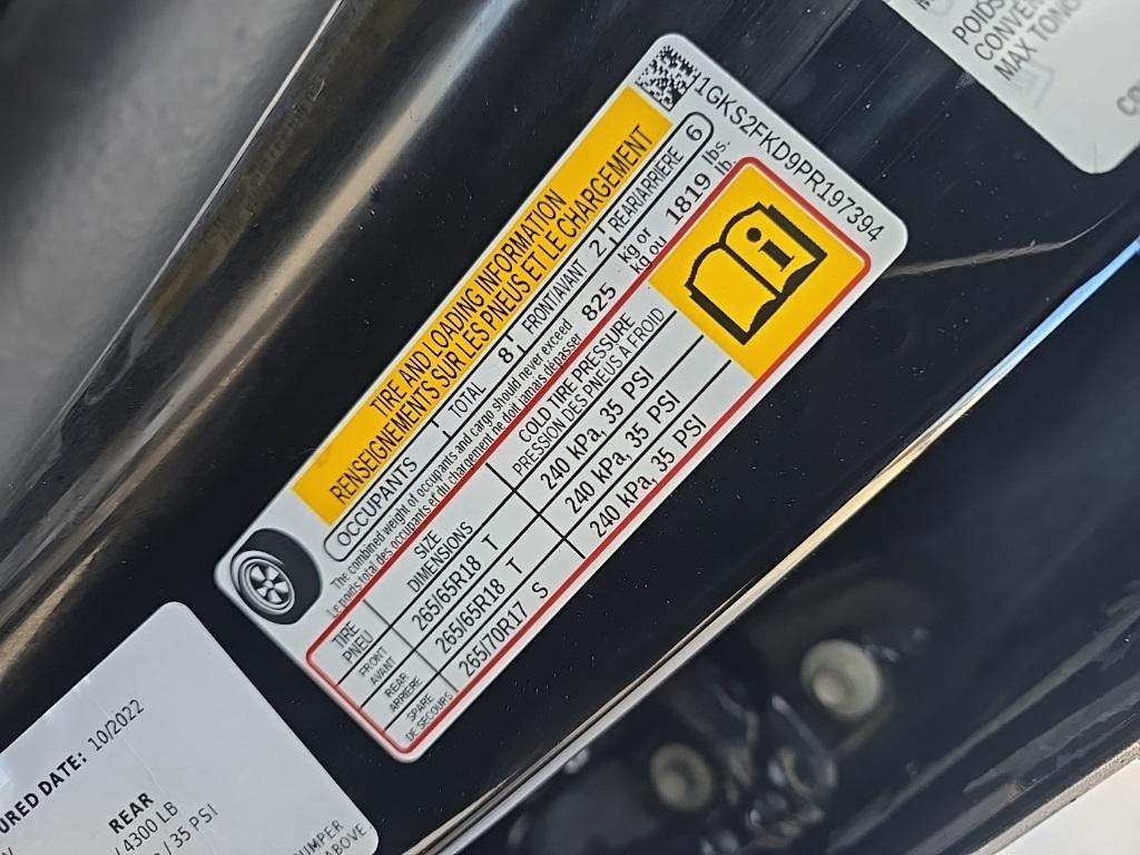 used 2023 GMC Yukon XL car, priced at $46,998