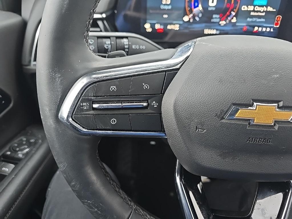 used 2025 Chevrolet Suburban car, priced at $83,998