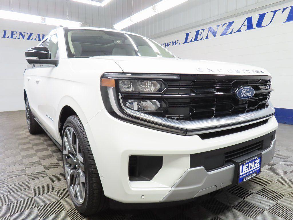 used 2025 Ford Expedition Max car, priced at $82,997