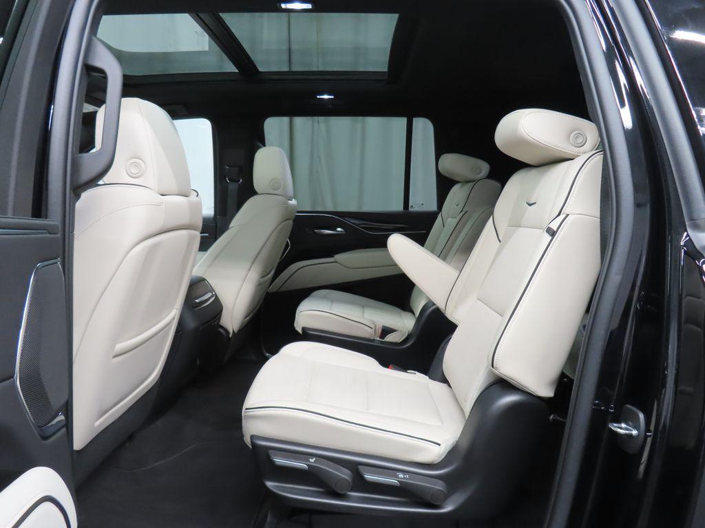 used 2022 Cadillac Escalade ESV car, priced at $79,997