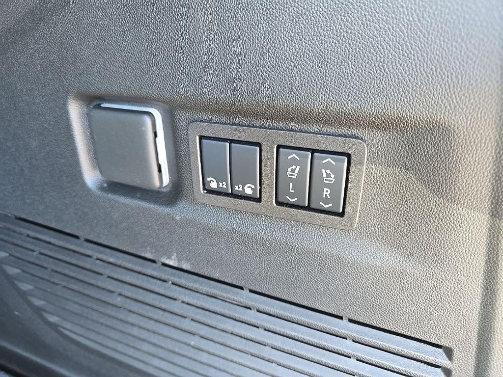 used 2025 Chevrolet Suburban car, priced at $81,998