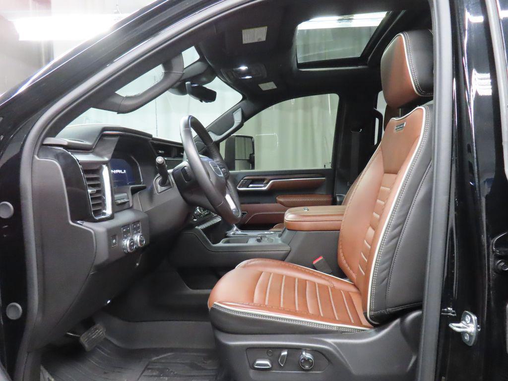 used 2025 GMC Sierra 2500 car, priced at $83,497
