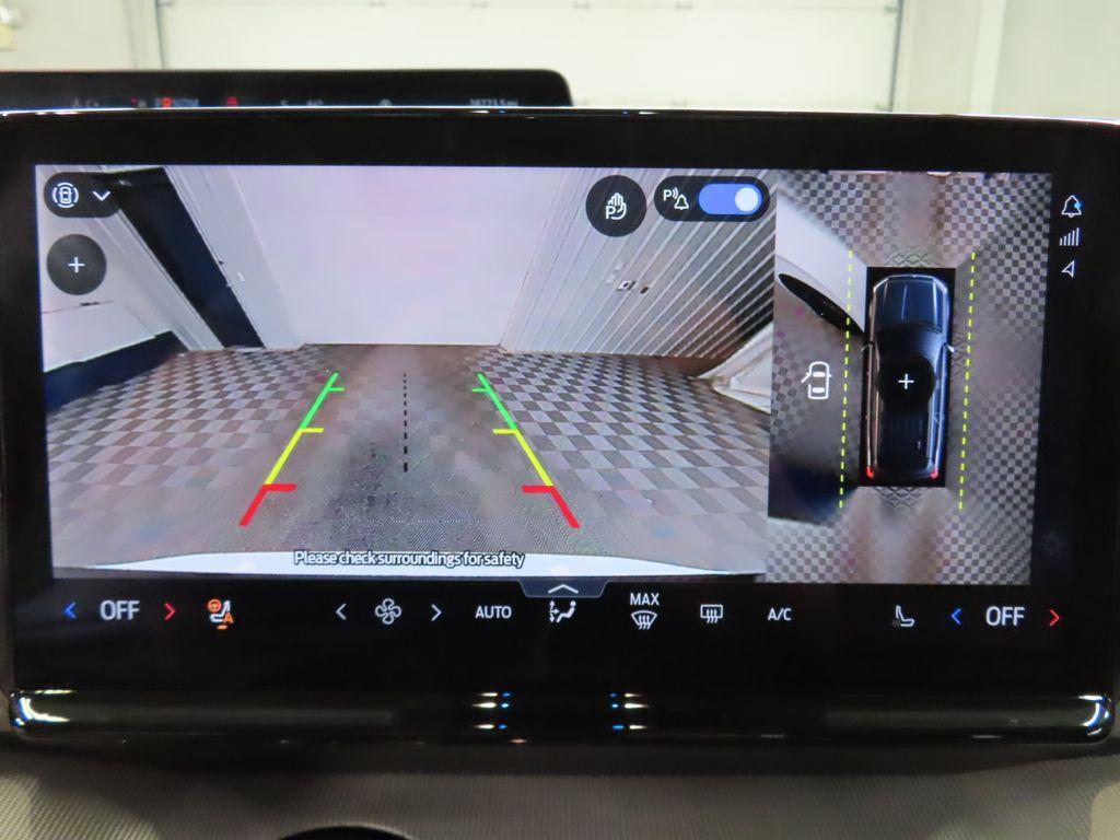 used 2025 Ford Expedition car, priced at $60,997