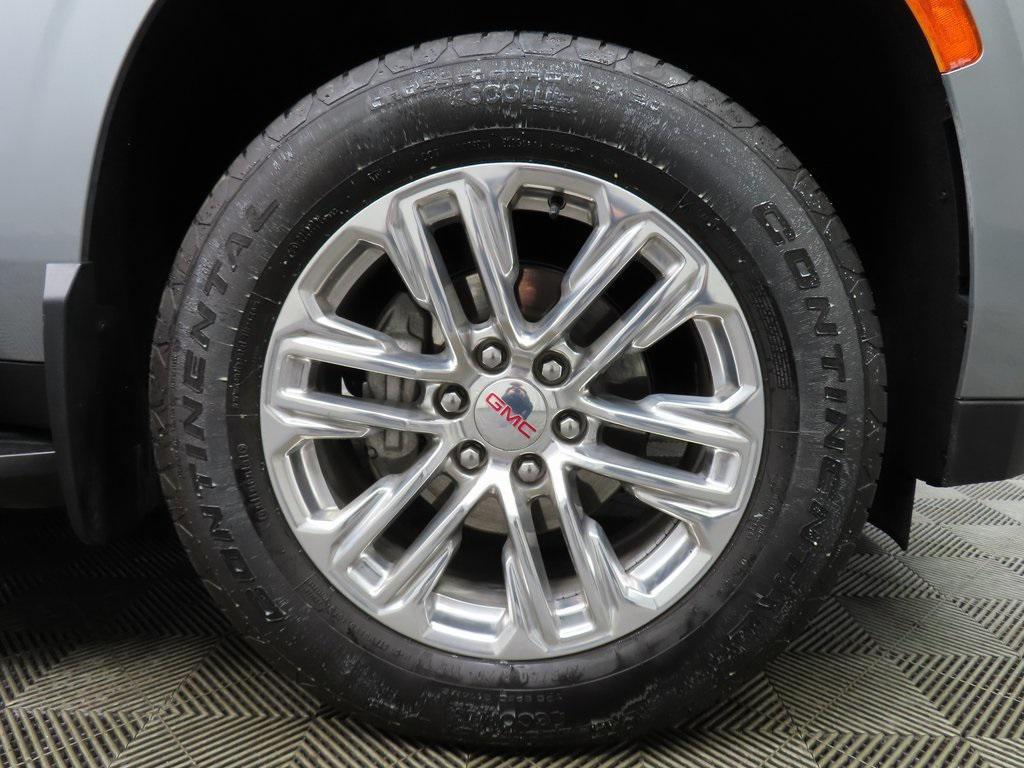 used 2024 GMC Yukon XL car, priced at $65,991