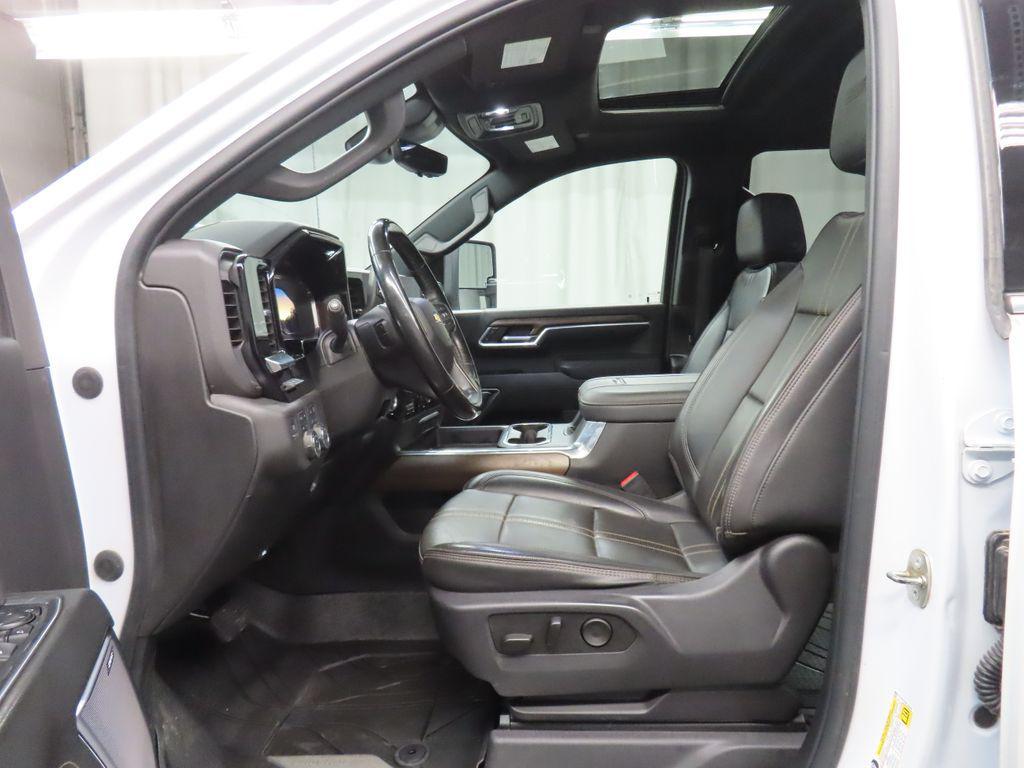 used 2024 Chevrolet Silverado 2500 car, priced at $68,991