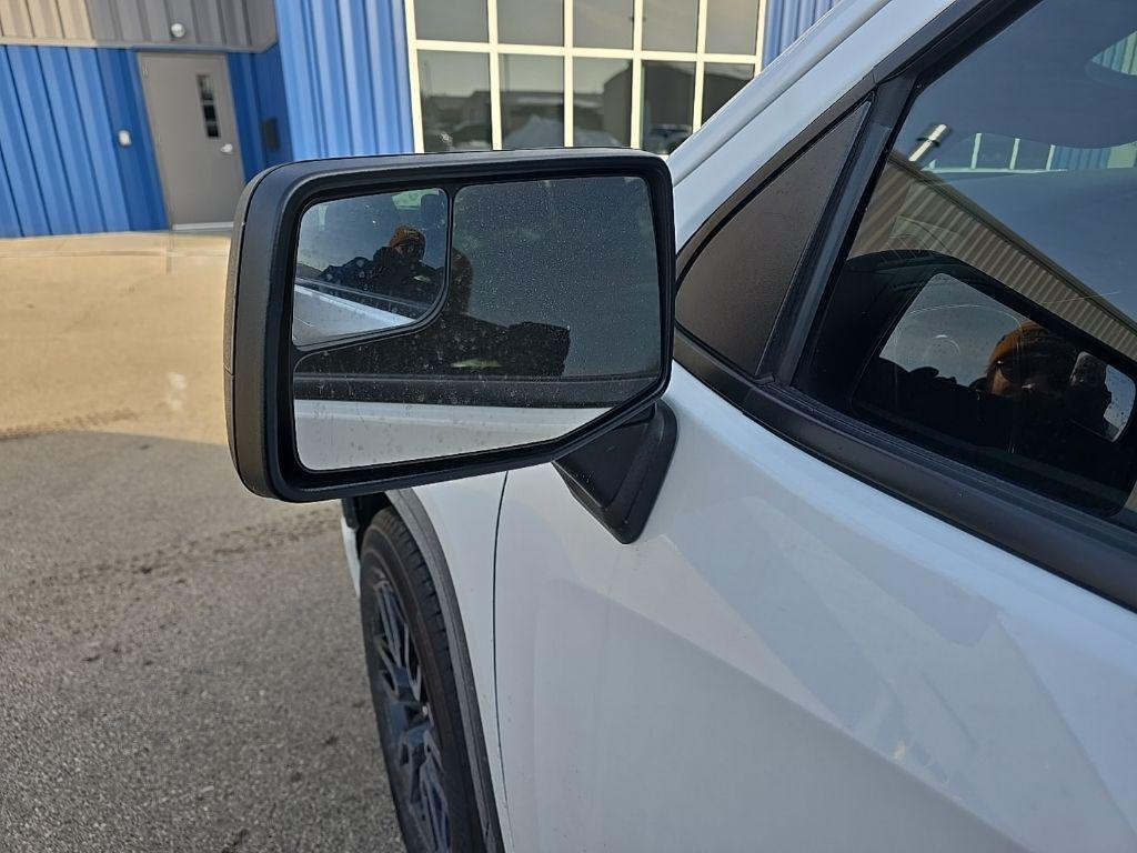 used 2022 GMC Sierra 1500 car, priced at $29,891