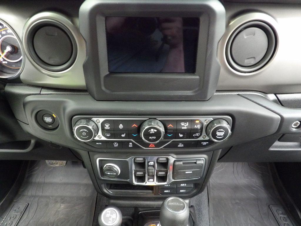 used 2021 Jeep Gladiator car, priced at $39,397