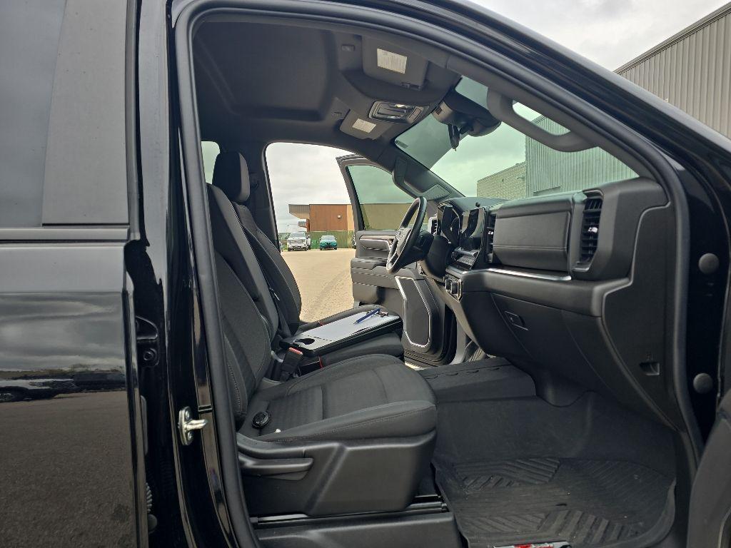 used 2022 Chevrolet Silverado 1500 car, priced at $44,498