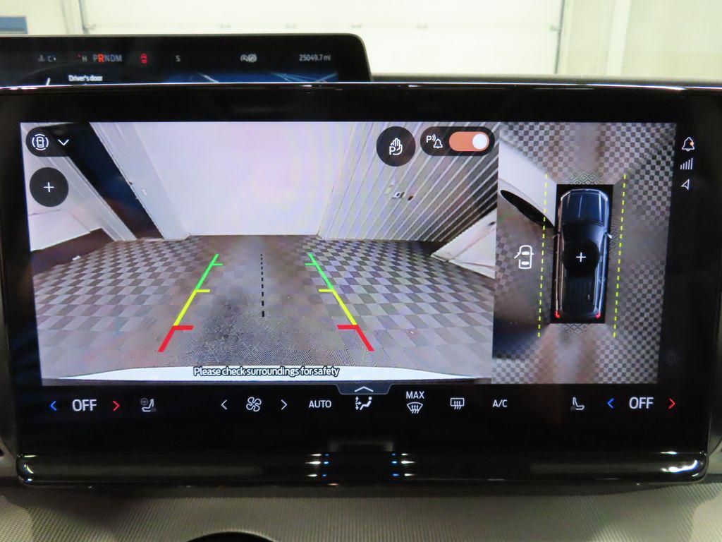 used 2025 Ford Expedition car, priced at $61,997