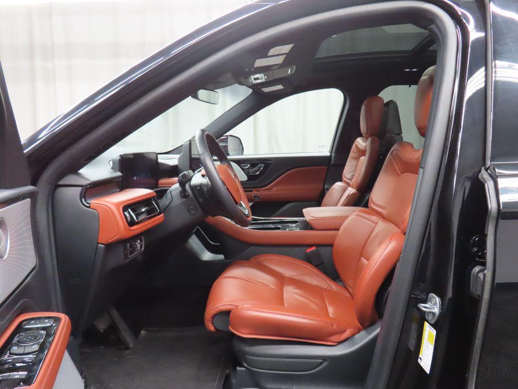 used 2025 Lincoln Aviator car, priced at $64,497