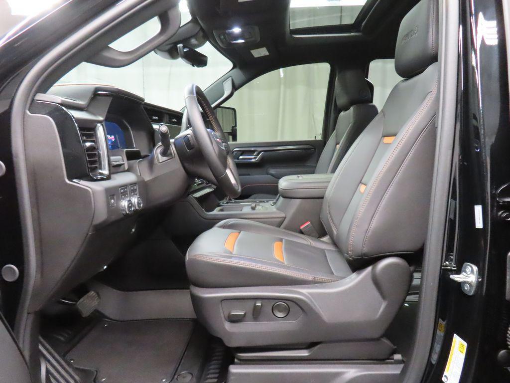 used 2025 GMC Sierra 2500 car, priced at $77,998