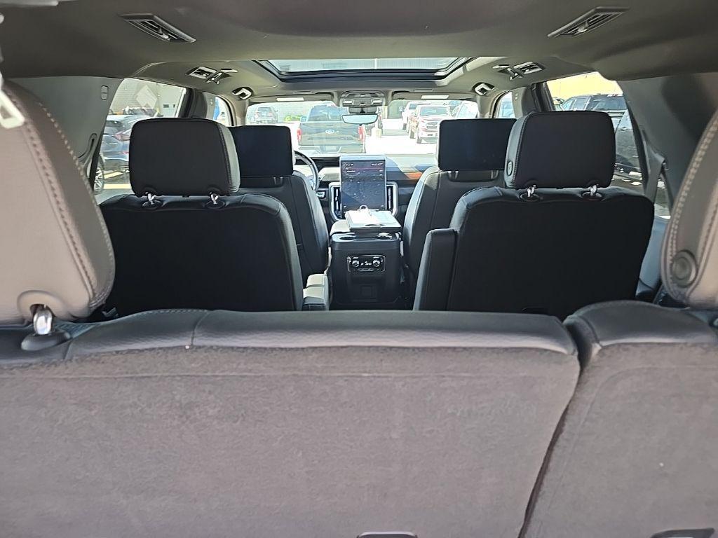 used 2025 GMC Yukon car, priced at $82,498