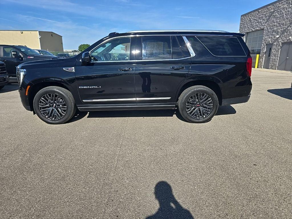 used 2025 GMC Yukon car, priced at $82,498