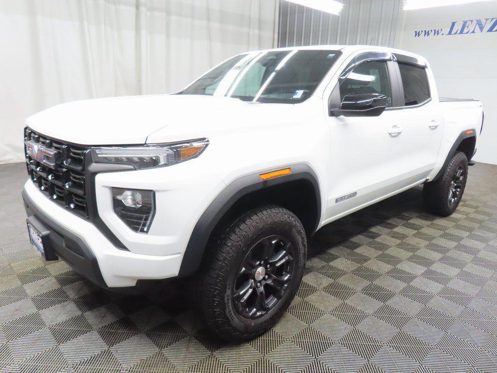 used 2024 GMC Canyon car, priced at $35,997