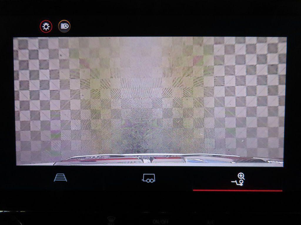 used 2024 GMC Canyon car, priced at $35,997