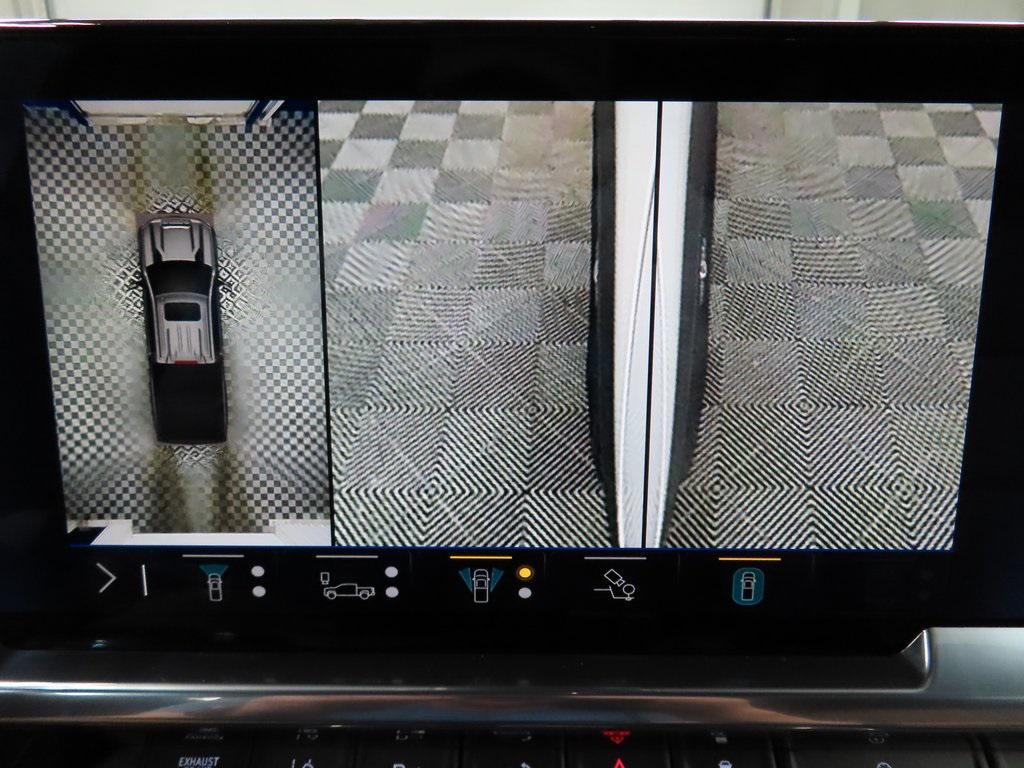 used 2024 Chevrolet Silverado 2500 car, priced at $70,998