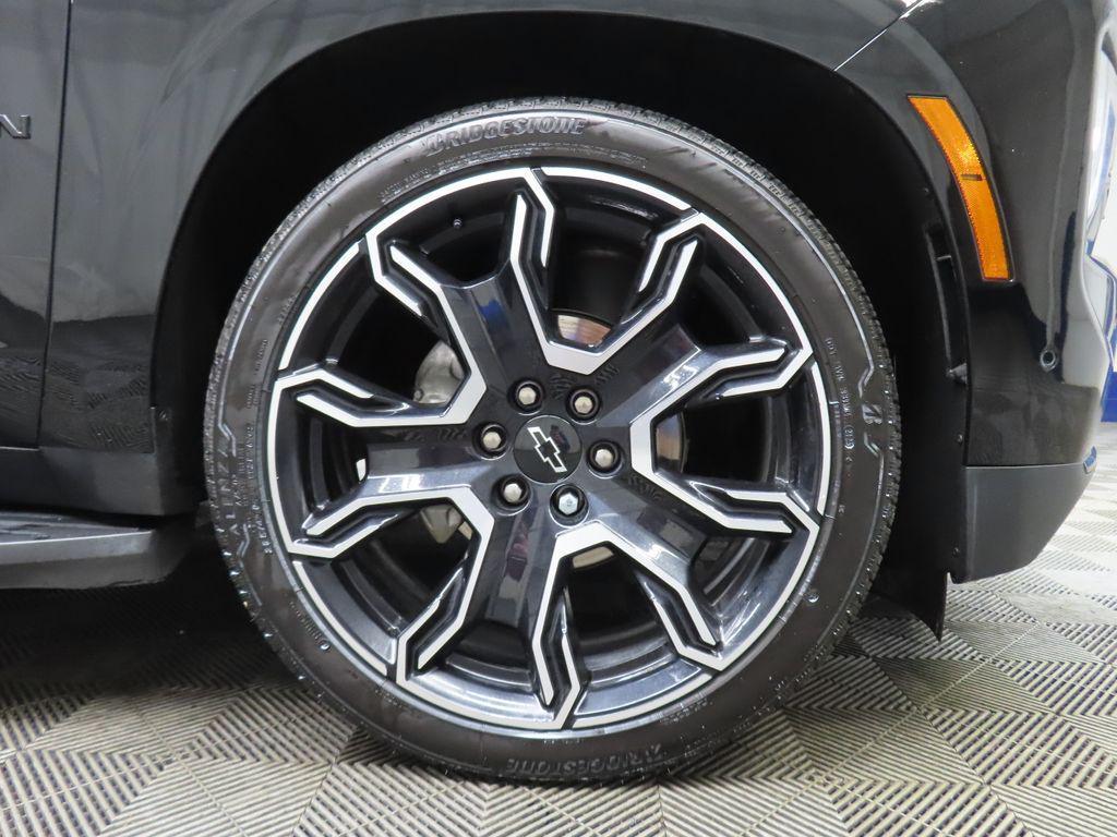 used 2025 Chevrolet Suburban car, priced at $74,497