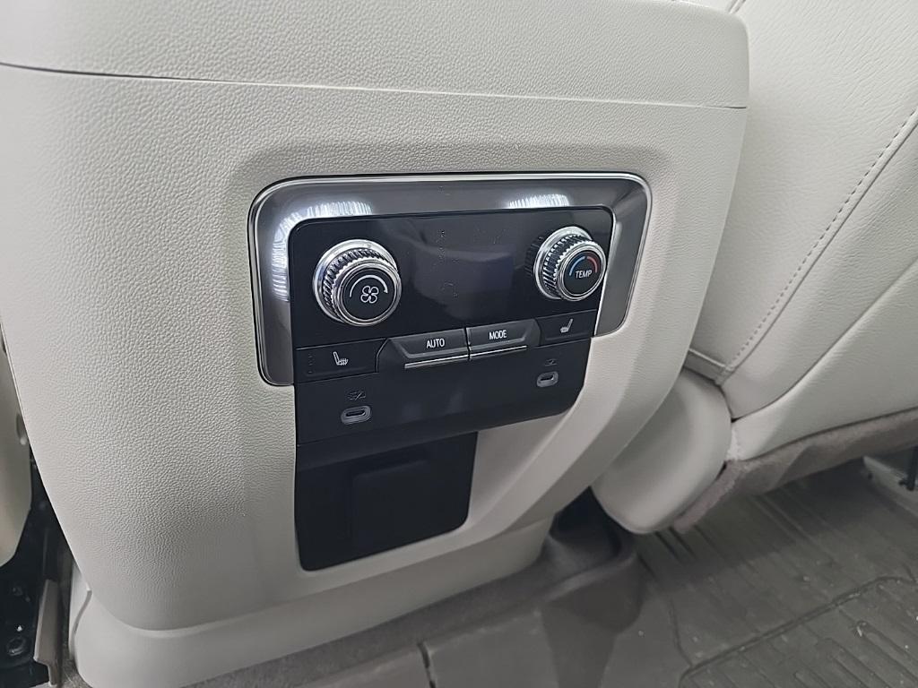 used 2024 GMC Yukon car, priced at $73,997