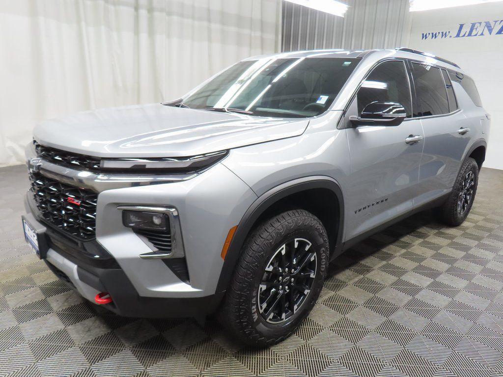 used 2025 Chevrolet Traverse car, priced at $45,591