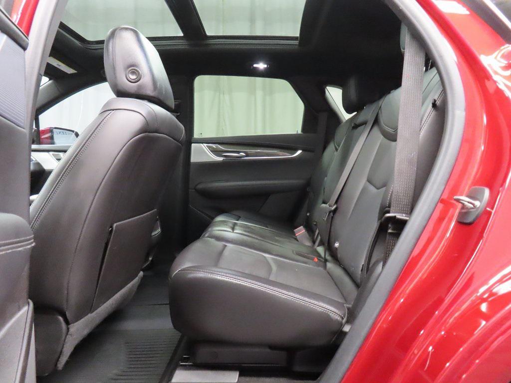 used 2022 Cadillac XT5 car, priced at $29,997