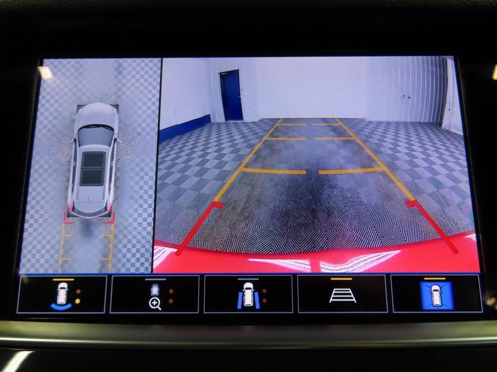 used 2022 Cadillac XT5 car, priced at $29,997