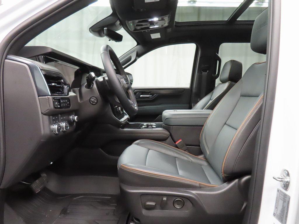 used 2025 GMC Yukon XL car, priced at $78,997