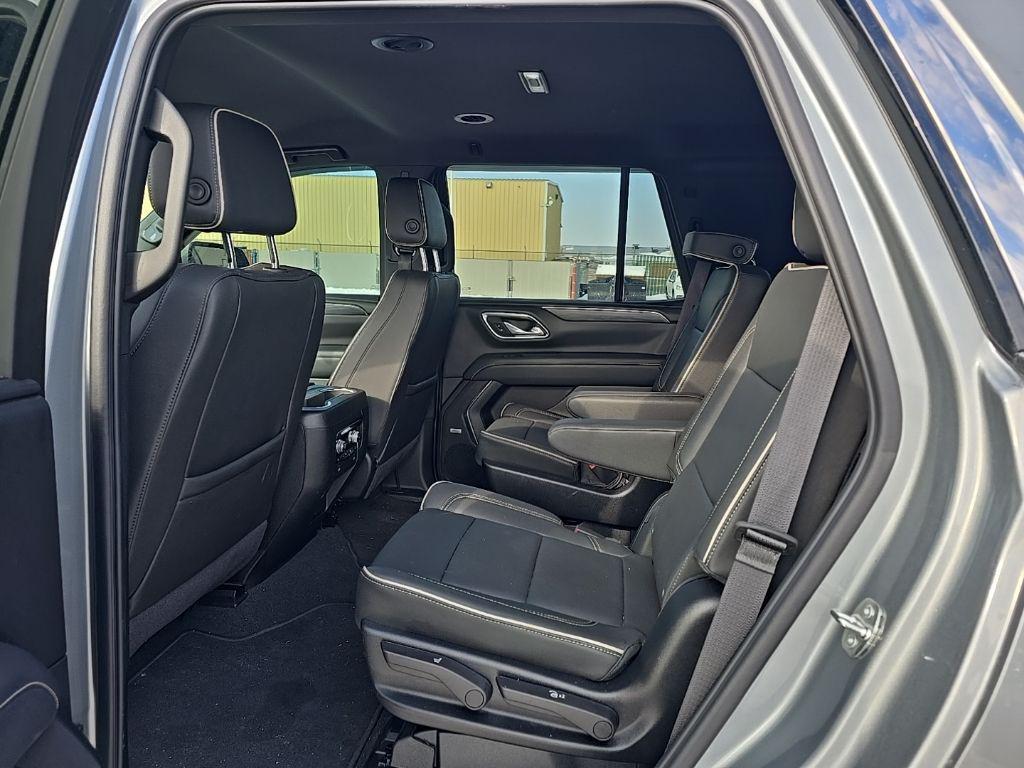 used 2024 GMC Yukon car, priced at $65,998