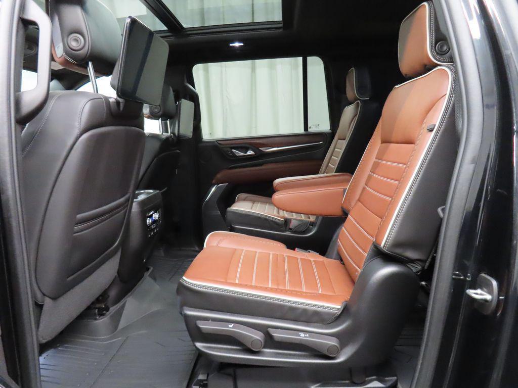 used 2024 GMC Yukon XL car, priced at $86,998