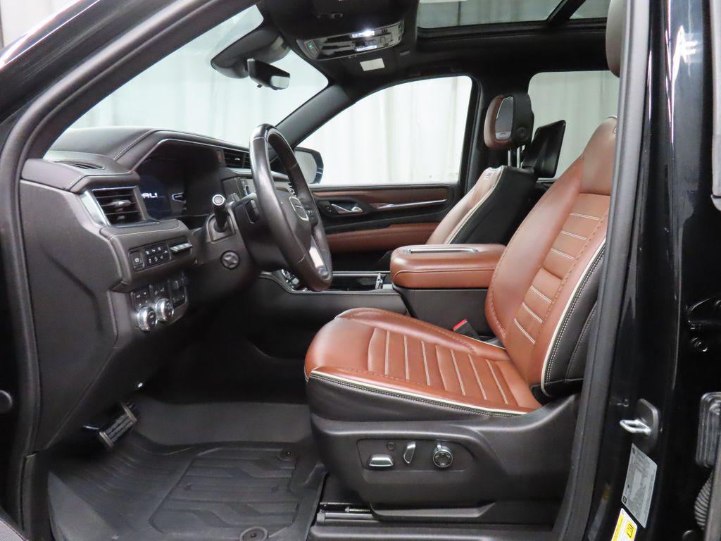 used 2024 GMC Yukon XL car, priced at $86,998