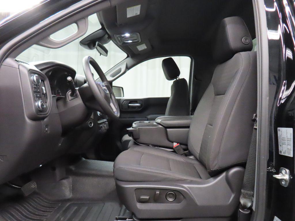 used 2025 GMC Sierra 1500 car, priced at $38,998