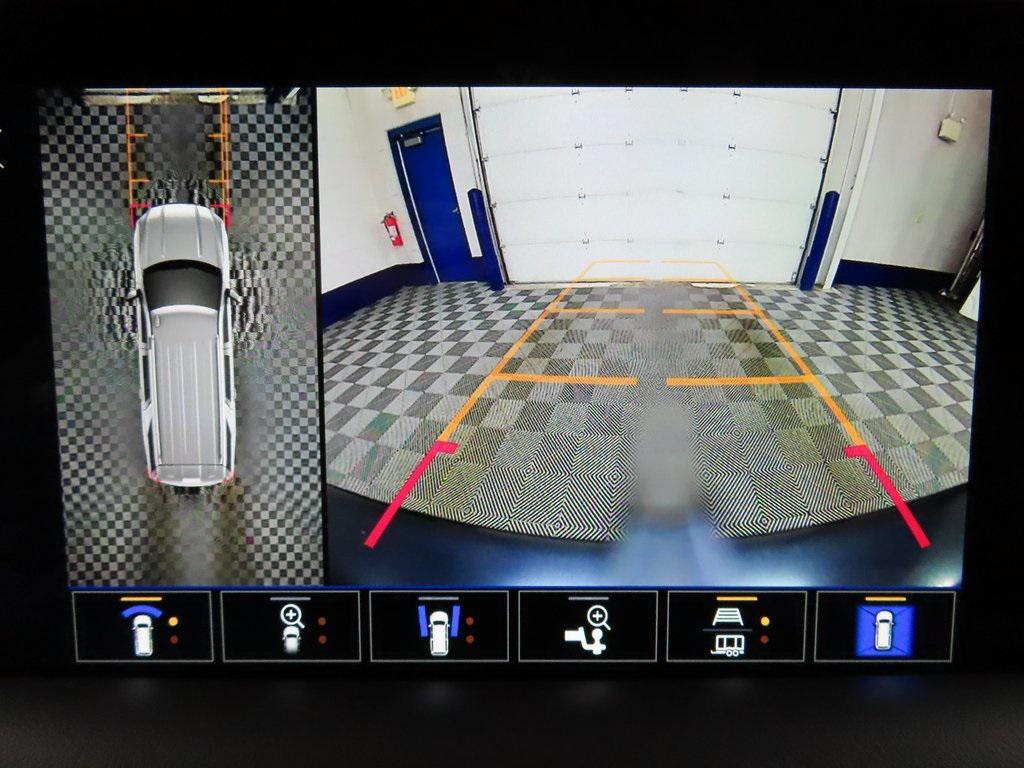 used 2024 GMC Yukon car, priced at $68,991