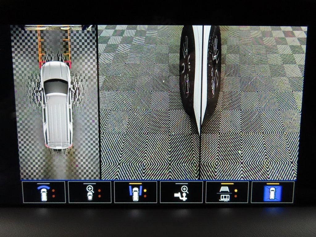 used 2024 GMC Yukon car, priced at $68,991