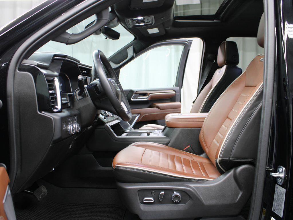 used 2024 GMC Sierra 2500 car, priced at $71,995