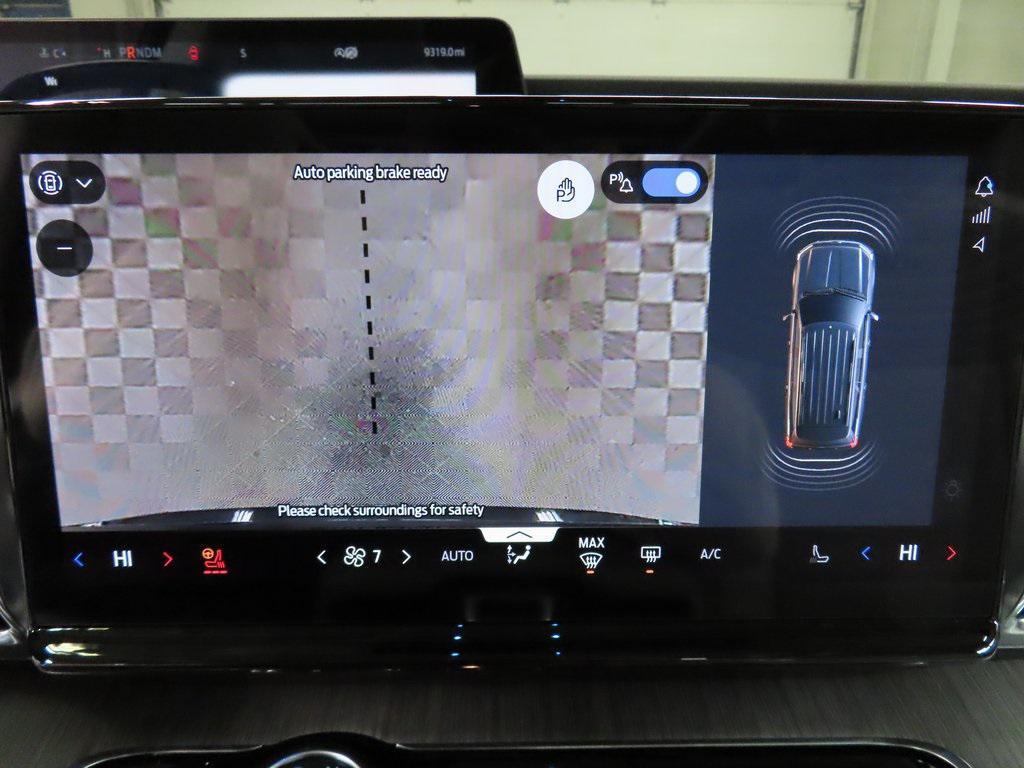 used 2025 Ford Expedition car, priced at $79,992