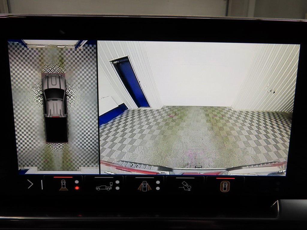 used 2024 GMC Sierra 2500 car, priced at $70,997