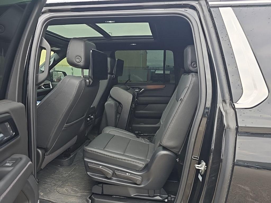 used 2025 GMC Yukon XL car, priced at $81,498