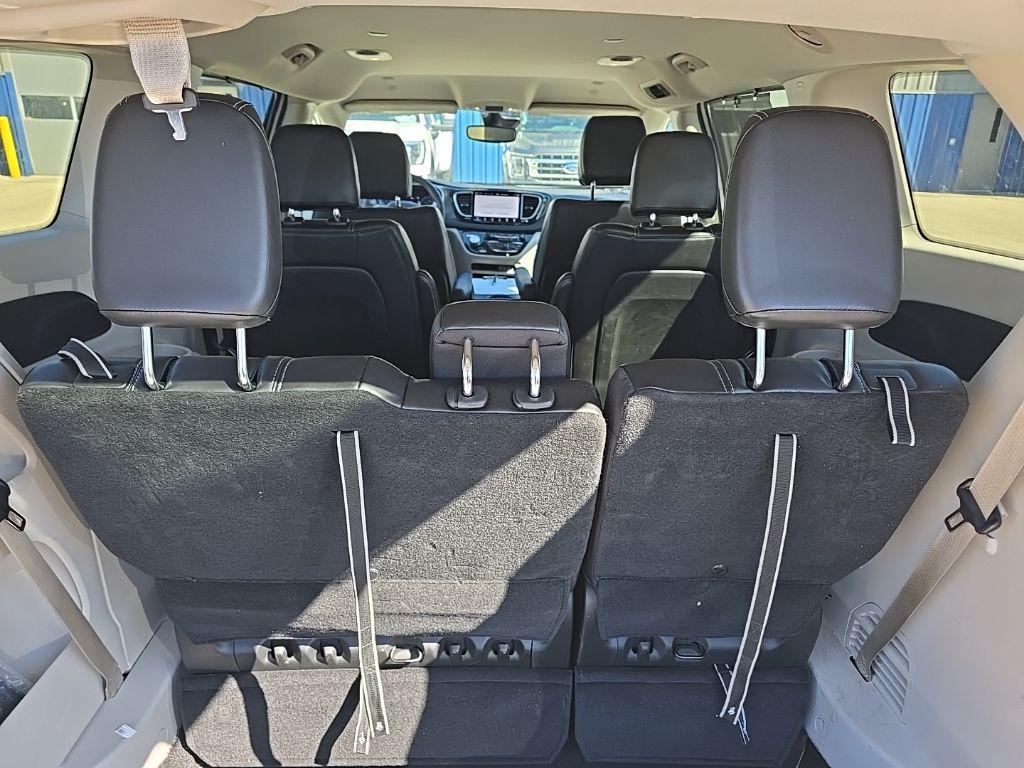 used 2024 Chrysler Pacifica car, priced at $32,698