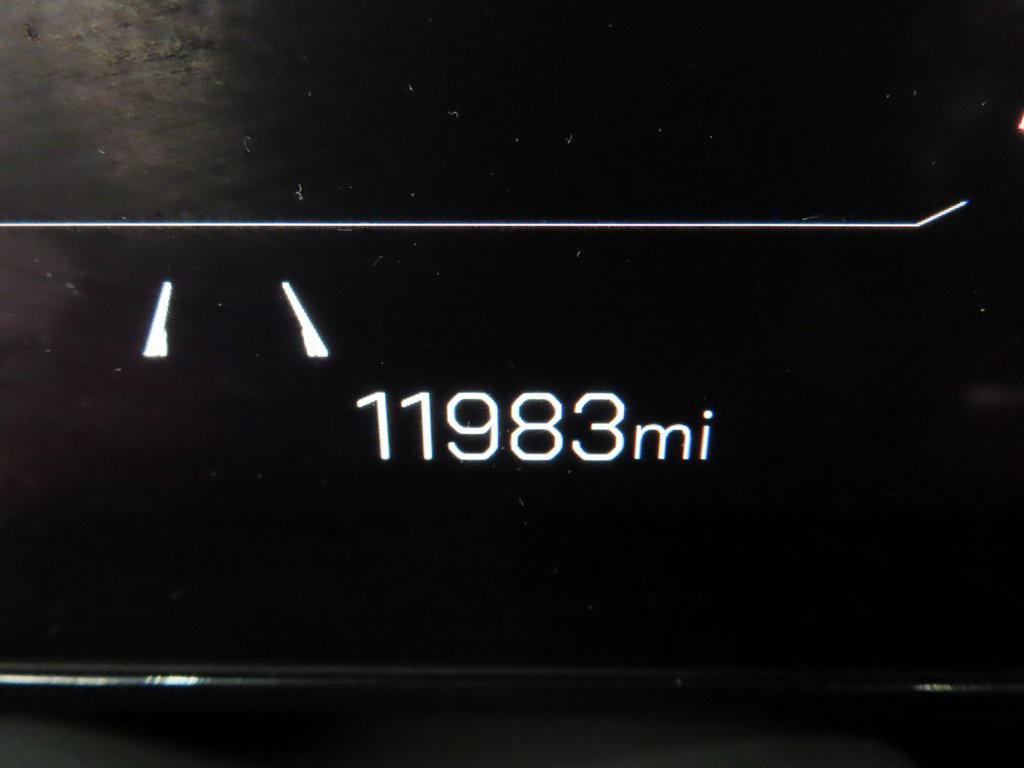 used 2025 GMC Yukon car, priced at $75,497