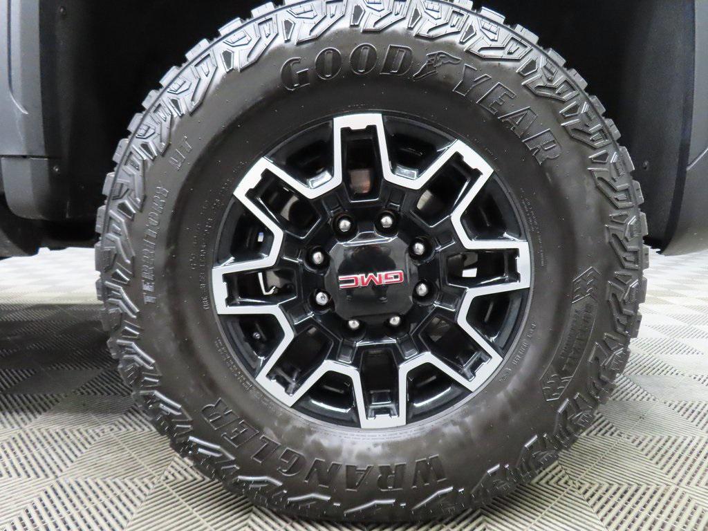 used 2025 GMC Sierra 2500 car, priced at $84,497