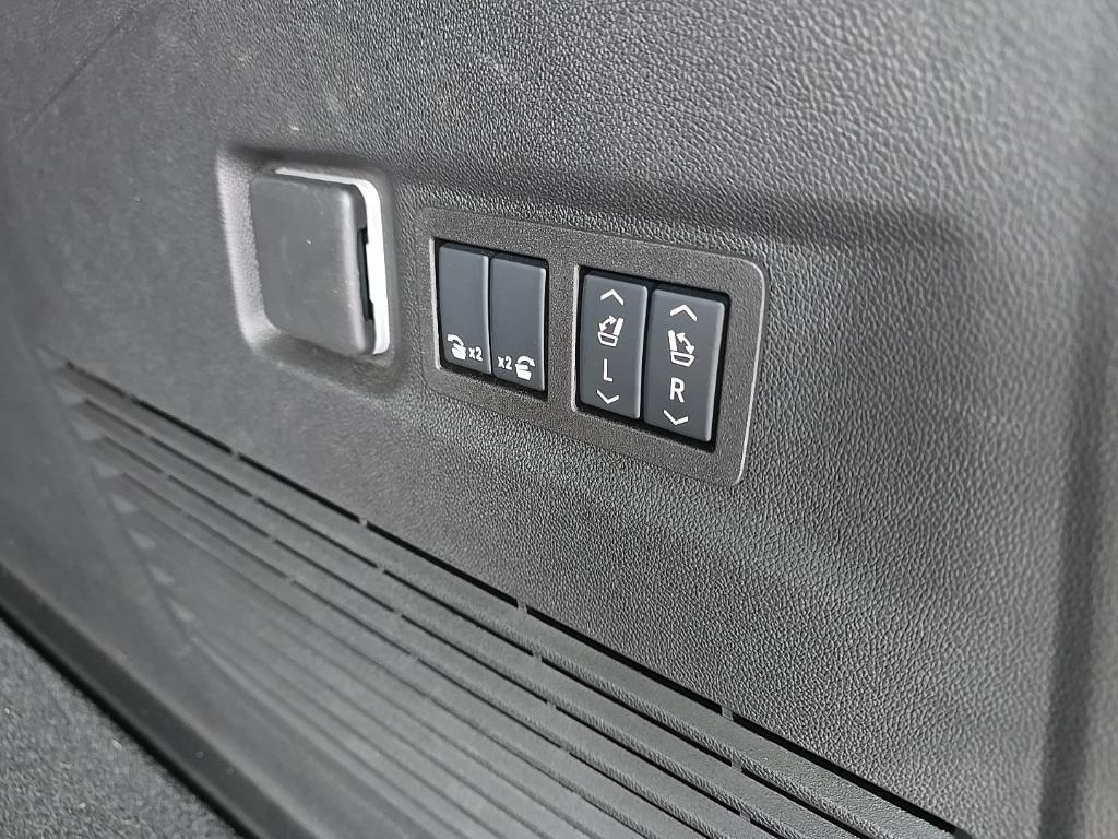 used 2025 Chevrolet Suburban car, priced at $84,998