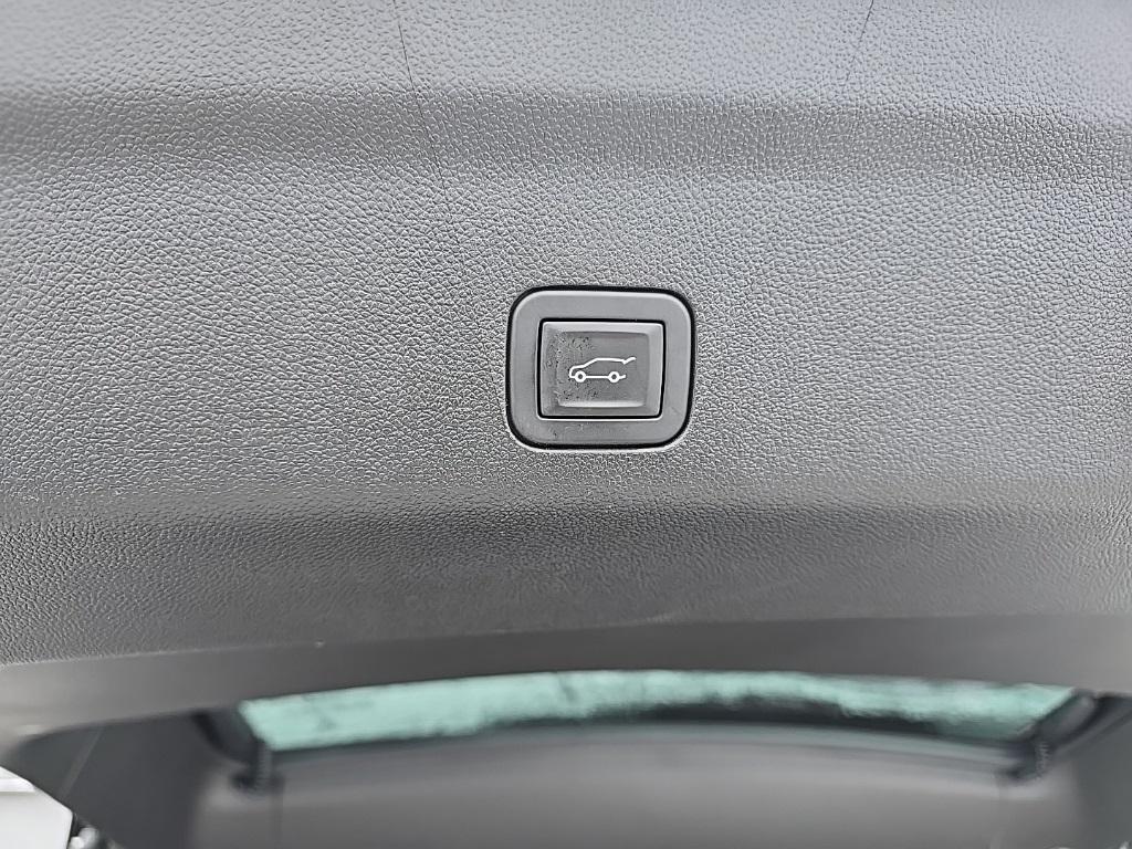 used 2025 Chevrolet Suburban car, priced at $84,998