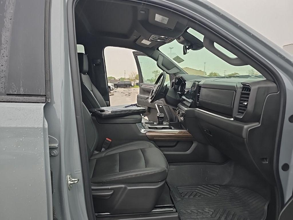 used 2025 Chevrolet Silverado 1500 car, priced at $53,498