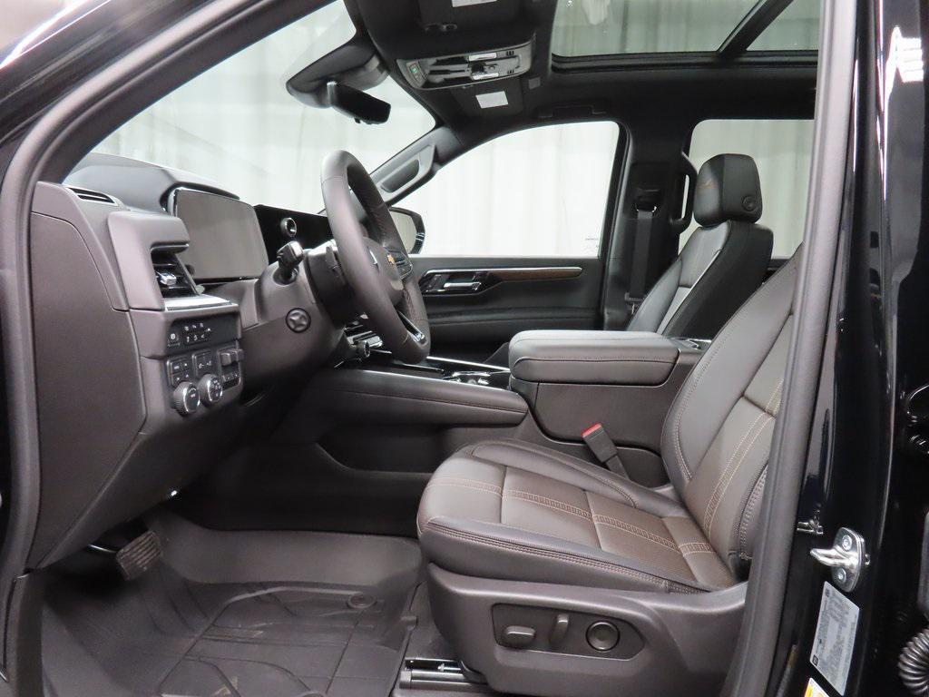 used 2025 Chevrolet Suburban car, priced at $87,997
