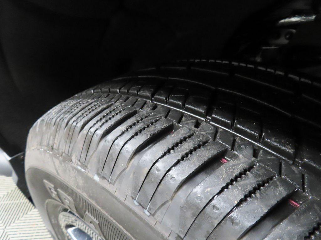 used 2024 Chevrolet Silverado 1500 car, priced at $49,997