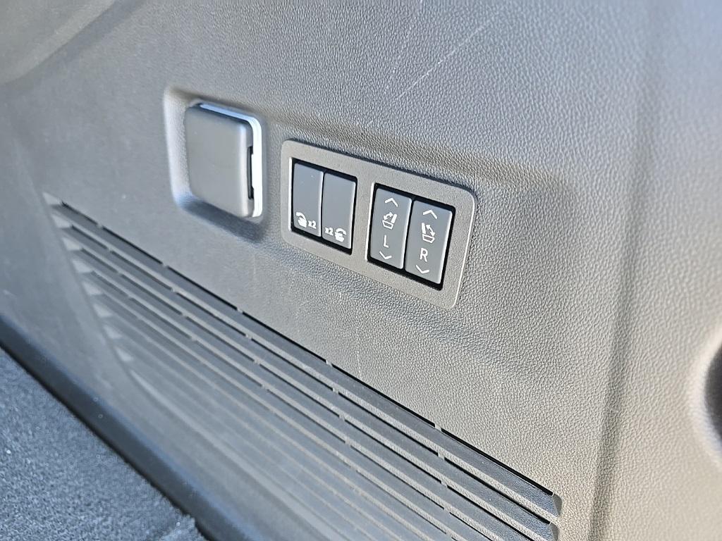 used 2025 Chevrolet Suburban car, priced at $81,498