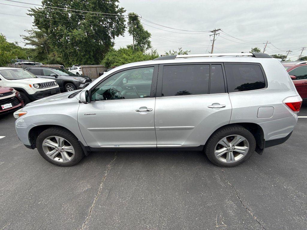 used 2012 Toyota Highlander car, priced at $13,986