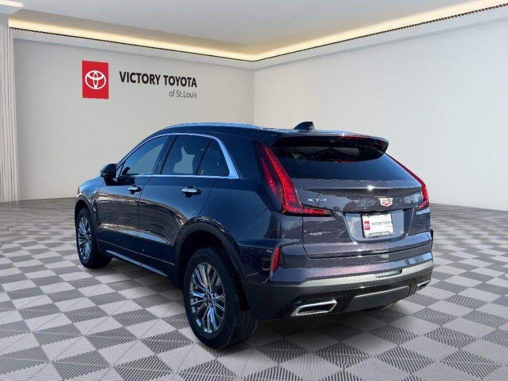 used 2025 Cadillac XT4 car, priced at $32,050