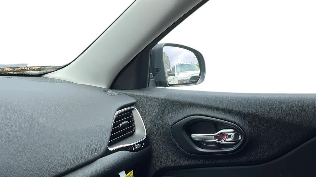 new 2023 Jeep Cherokee car, priced at $45,585