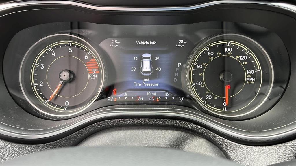 new 2023 Jeep Cherokee car, priced at $45,585