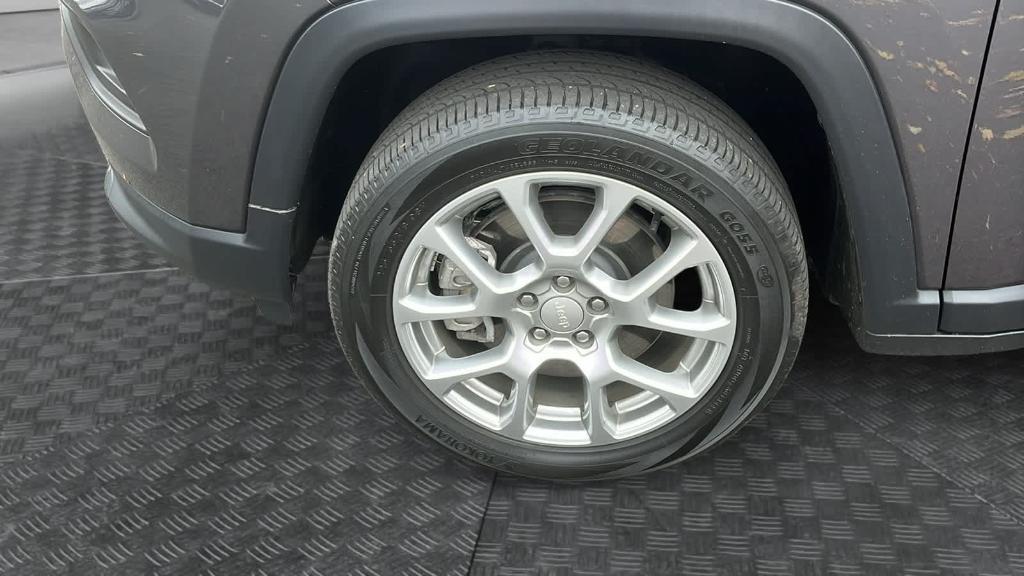 used 2024 Jeep Compass car, priced at $23,916